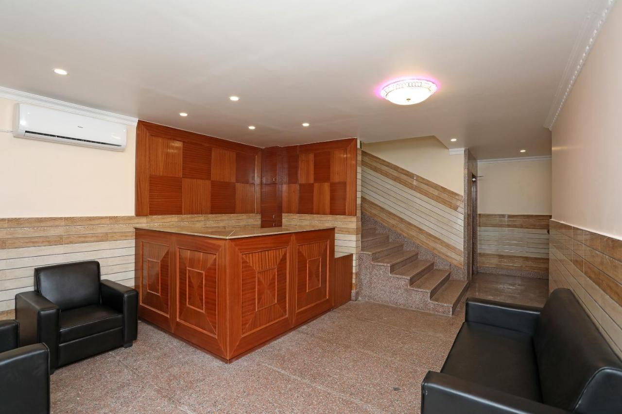 Oyo 13528 Kumud Plaza Ξενοδοχείο Μπουμπάνεσβαρ Εξωτερικό φωτογραφία